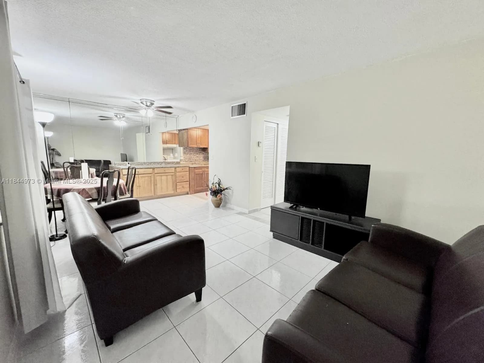 2145 Pierce St # 122, Hollywood FL 33020