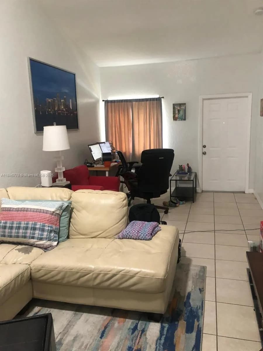 31 NE 13th Ave # 5, Homestead FL 33033