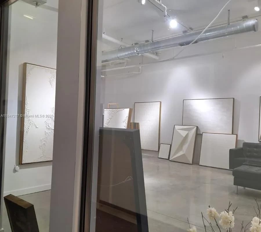 136 NW 26th St, Miami FL 33127