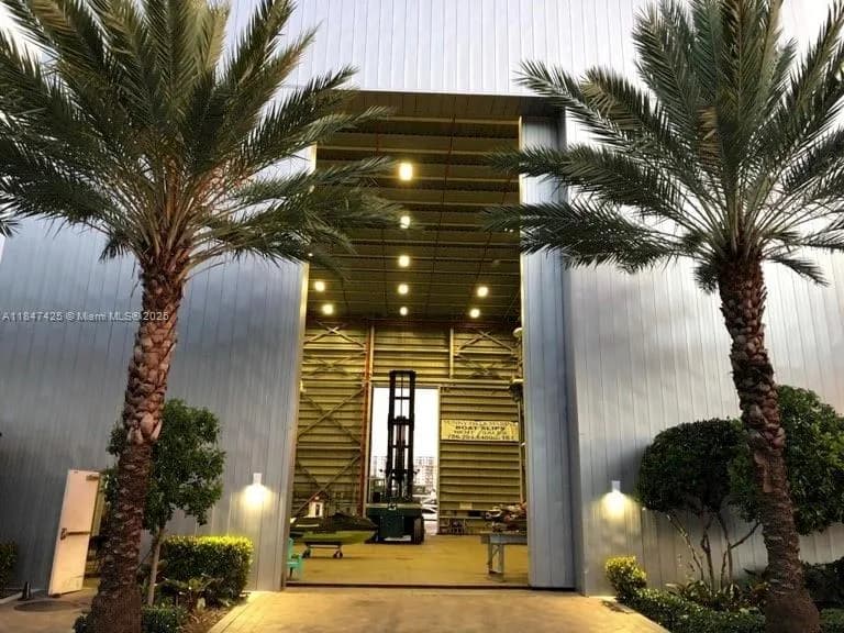 400 Sunny Isles Blvd Dd 204, Sunny Isles Beach FL 33160