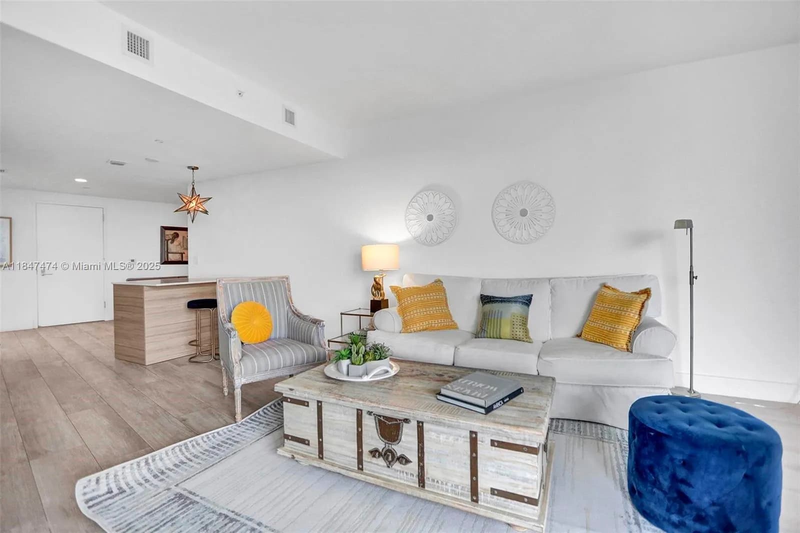 121 NE 34th St # 1814, Miami FL 33137