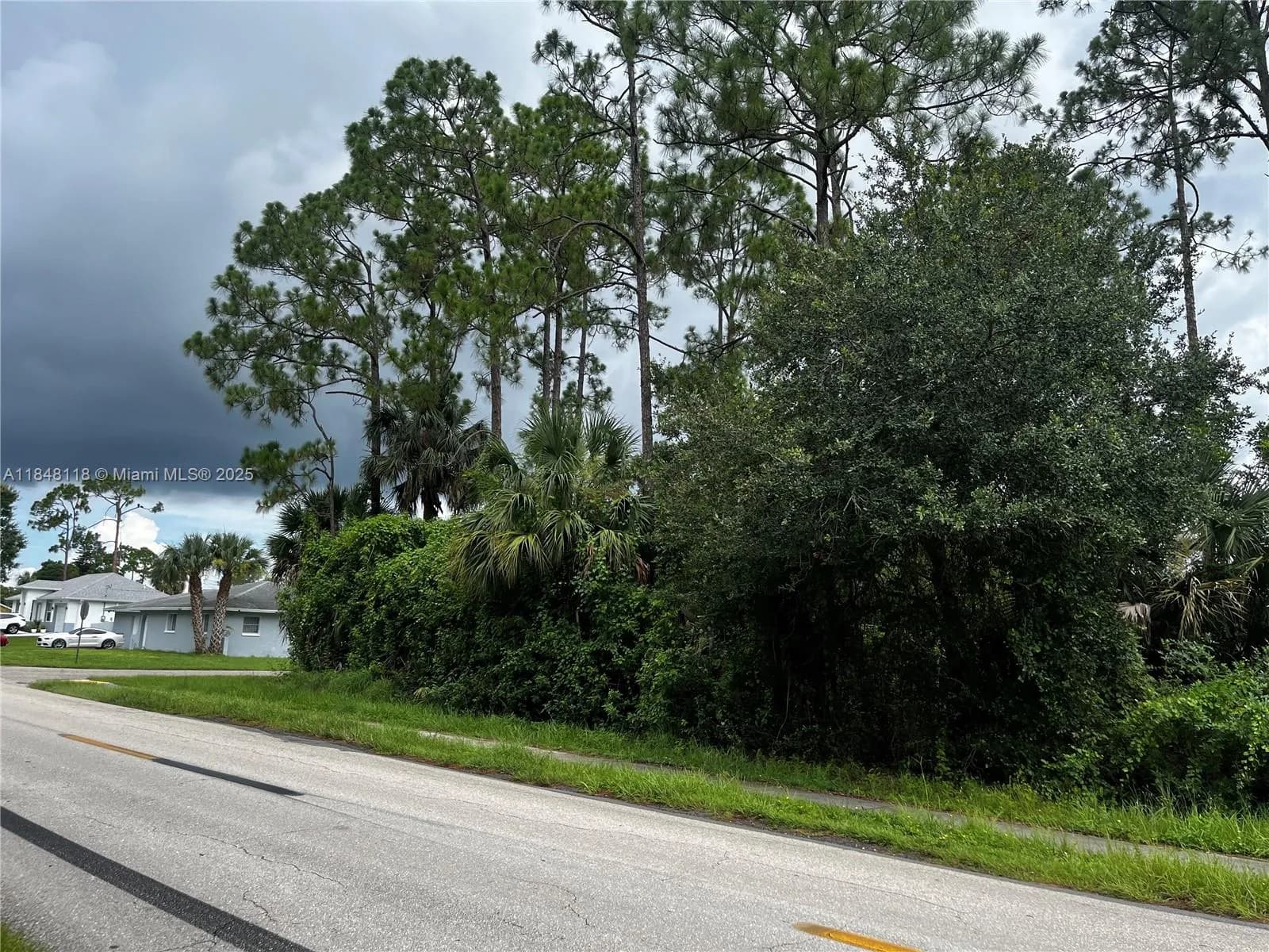 701 E 6th St, Lehigh Acres FL 33972