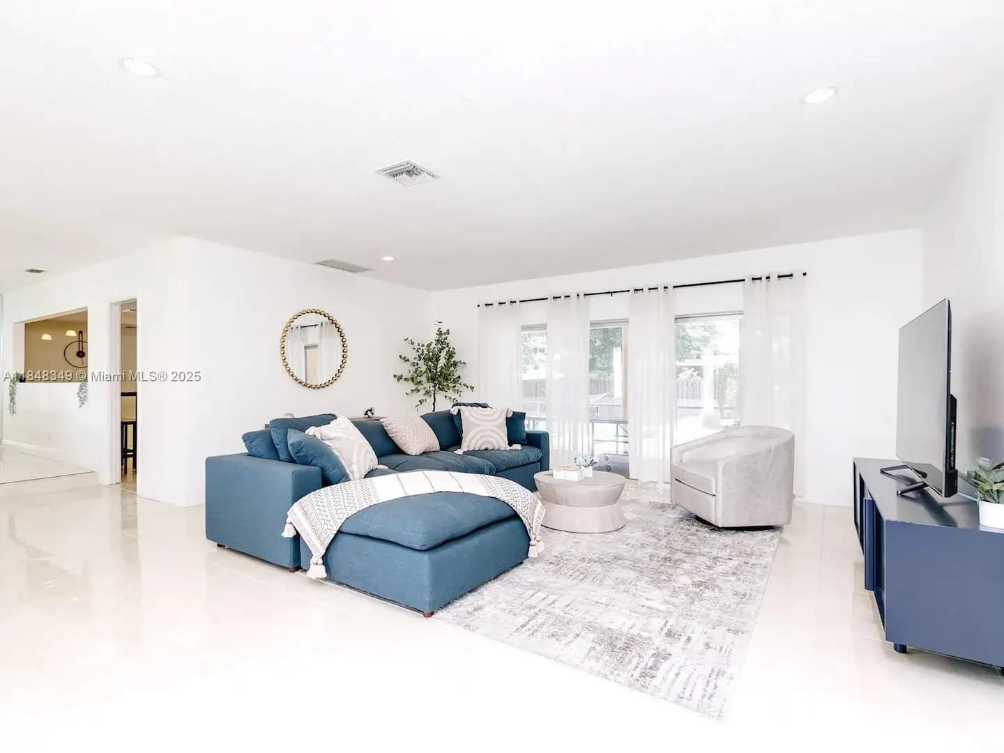 4800 Polk St, Hollywood FL 33021