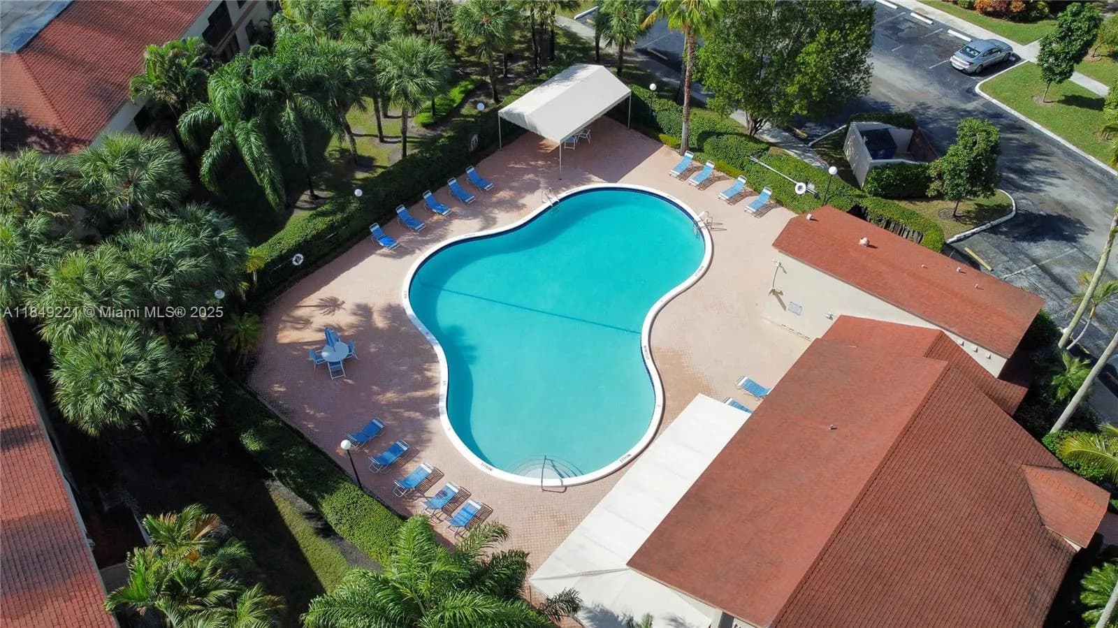 2739 S Carambola Cir S # 1914, Coconut Creek FL 33066