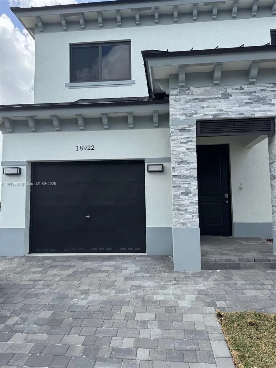 18922 SW 316th st, Homestead FL 33033