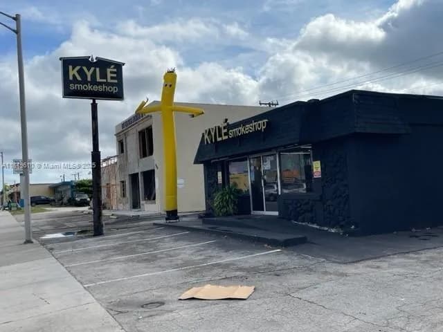 6310 Pembroke Rd, Miramar FL 33023