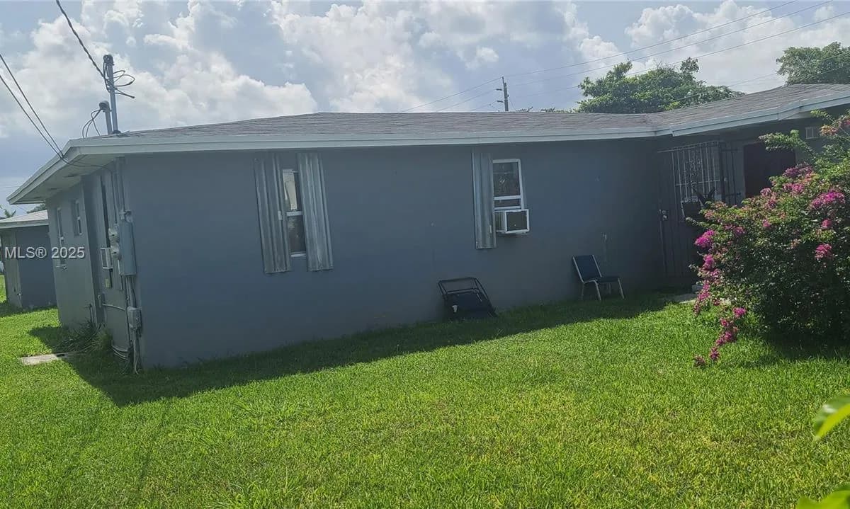 1334 NW 6th Ave, Florida City FL 33034