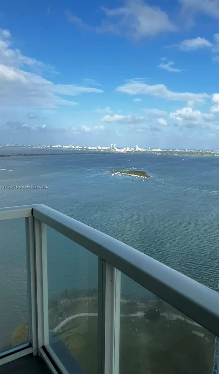 1900 N Bayshore Dr, Miami FL 33132