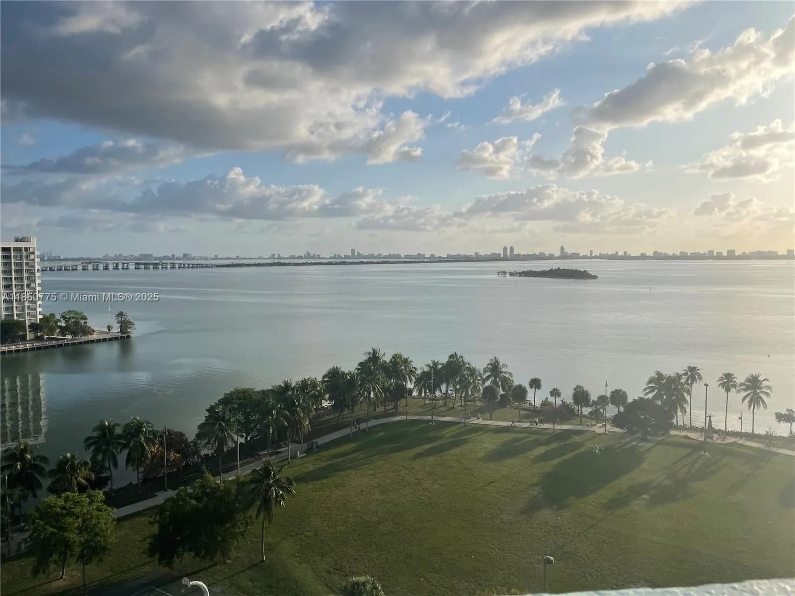 1900 N Bayshore Dr, Miami FL 33132