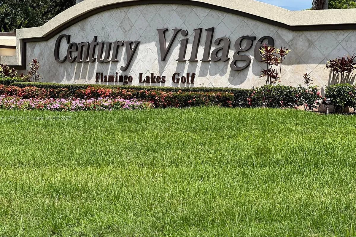 1400 SW 124th Ter # 109Q, Pembroke Pines FL 33027