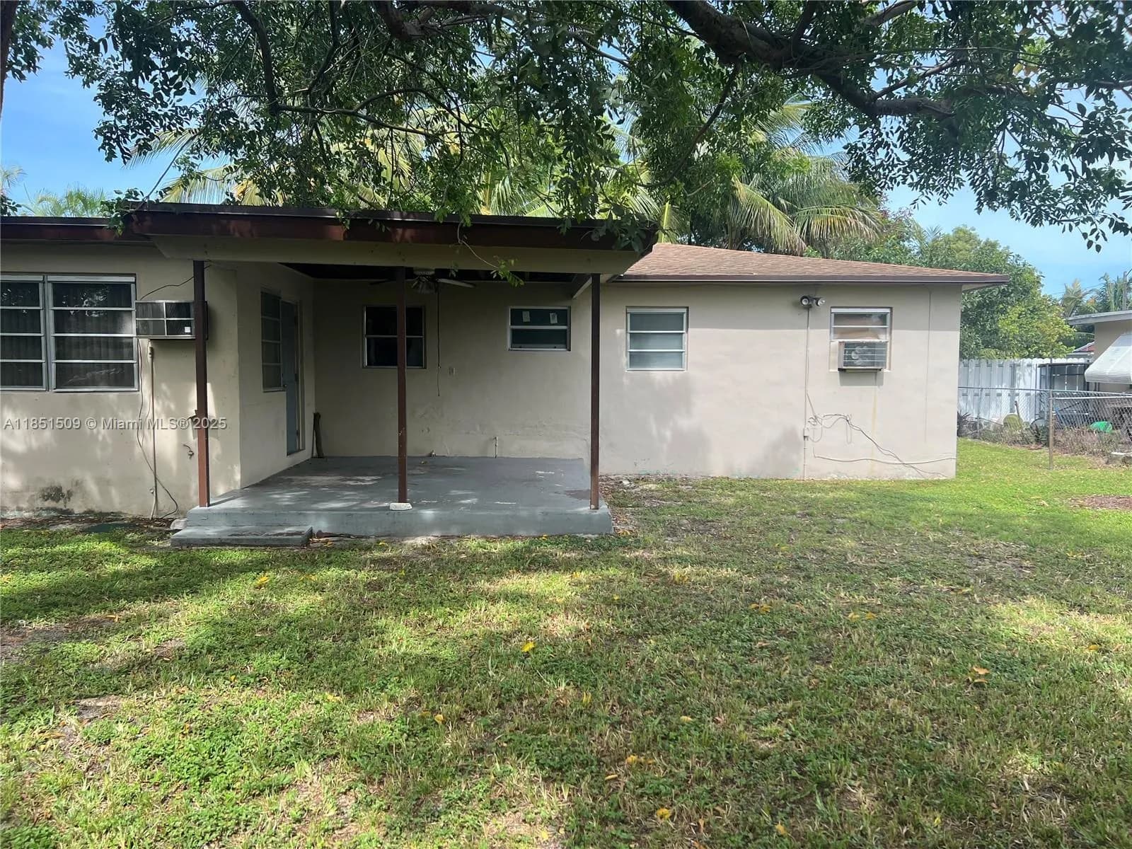 6720 SW 19th St, Miramar FL 33023