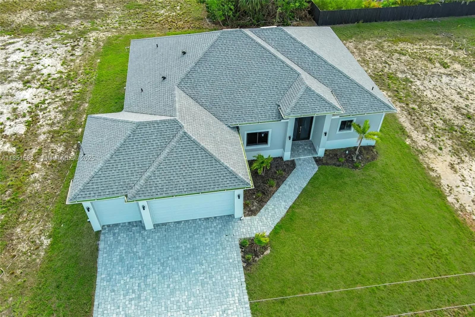 2751 NW 42nd PL, Cape Coral FL 33993