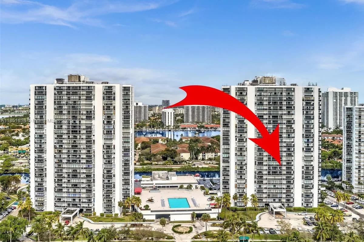 3675 N Country Club Dr # 707, Aventura FL 33180