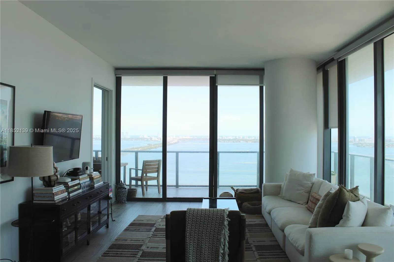 480 NE 31st St # 3301, Miami FL 33137