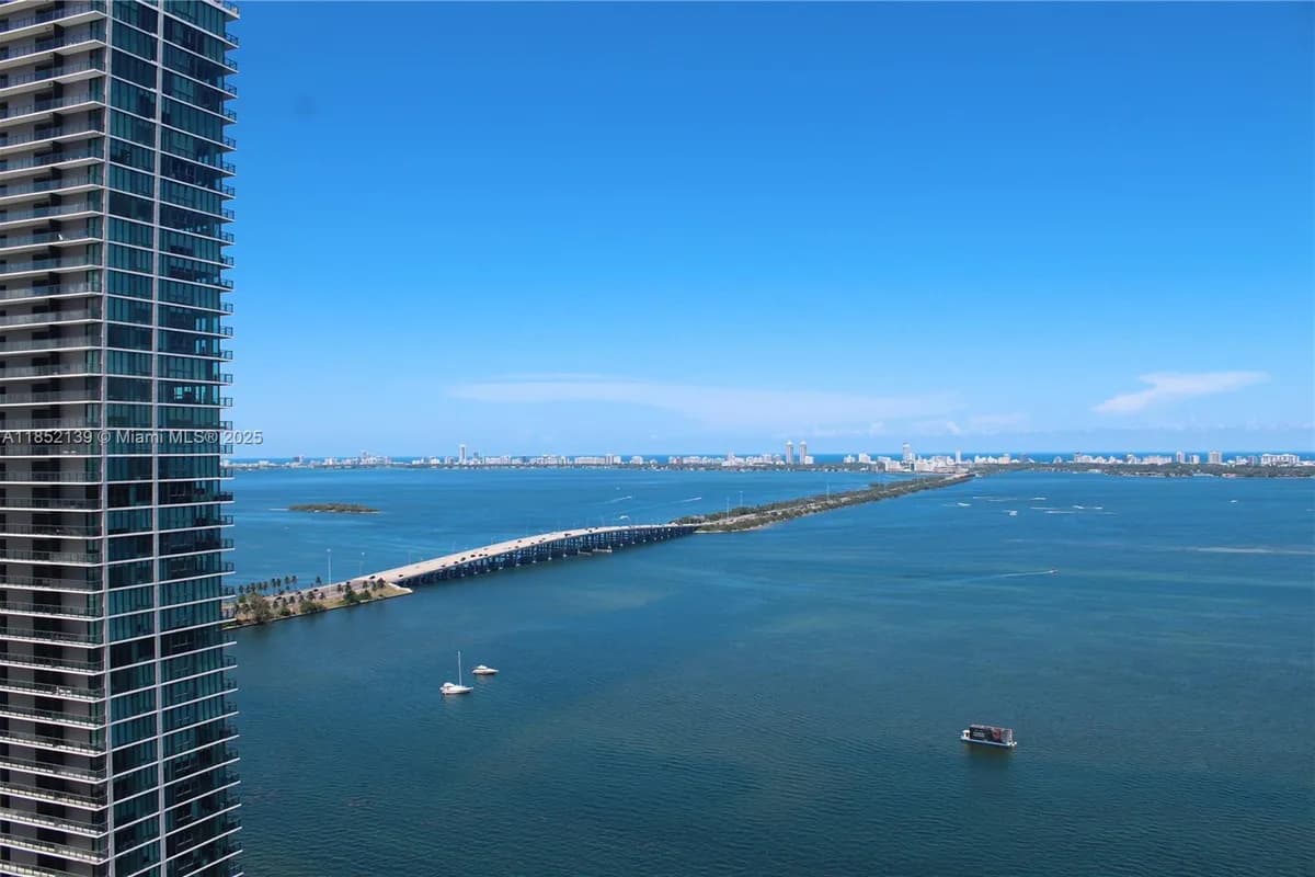 480 NE 31st St # 3301, Miami FL 33137