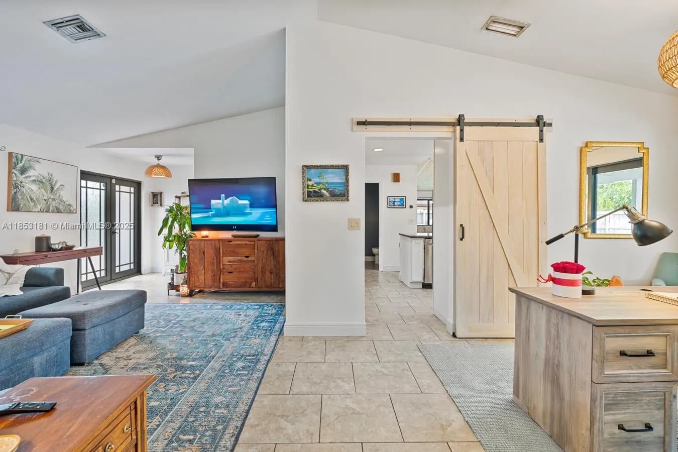 7831 NW 11th Ct, Plantation FL 33322