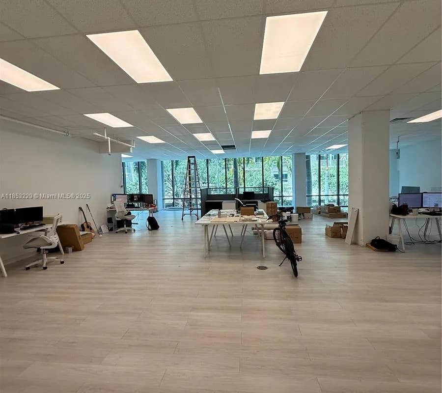 125 NE 32nd Street suite E1, Miami FL 33137