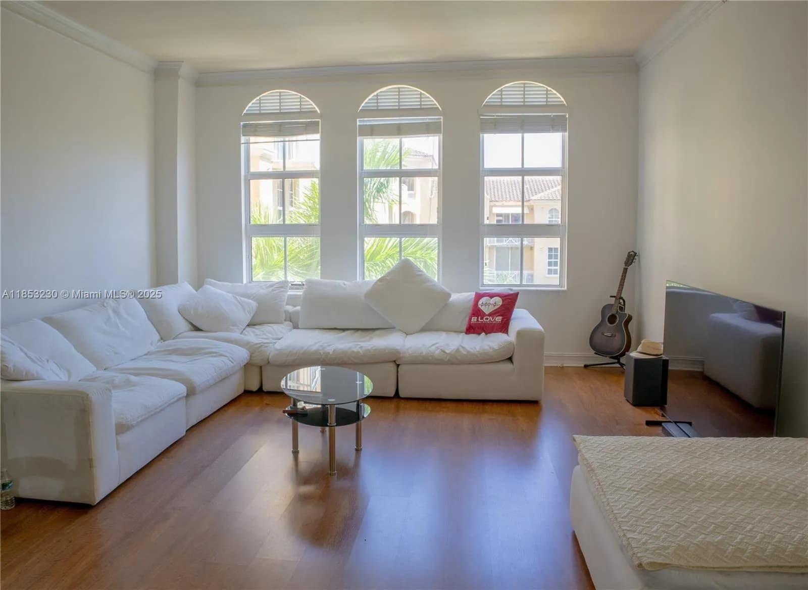 3001 NE 185th St # 638, Aventura FL 33180