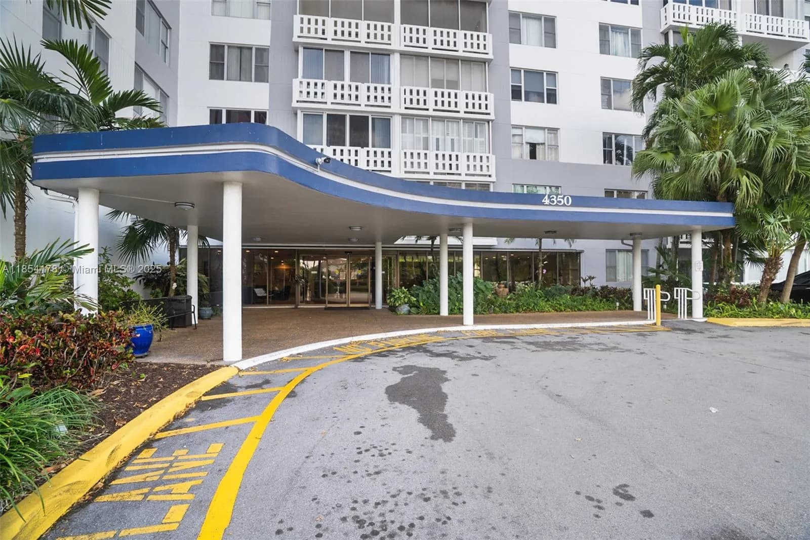 4350 Hillcrest Dr # 118, Hollywood FL 33021