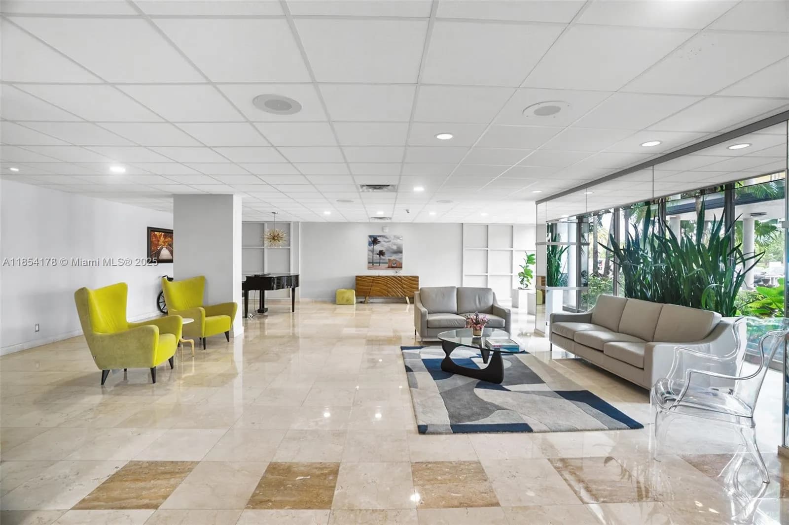 4350 Hillcrest Dr # 118, Hollywood FL 33021