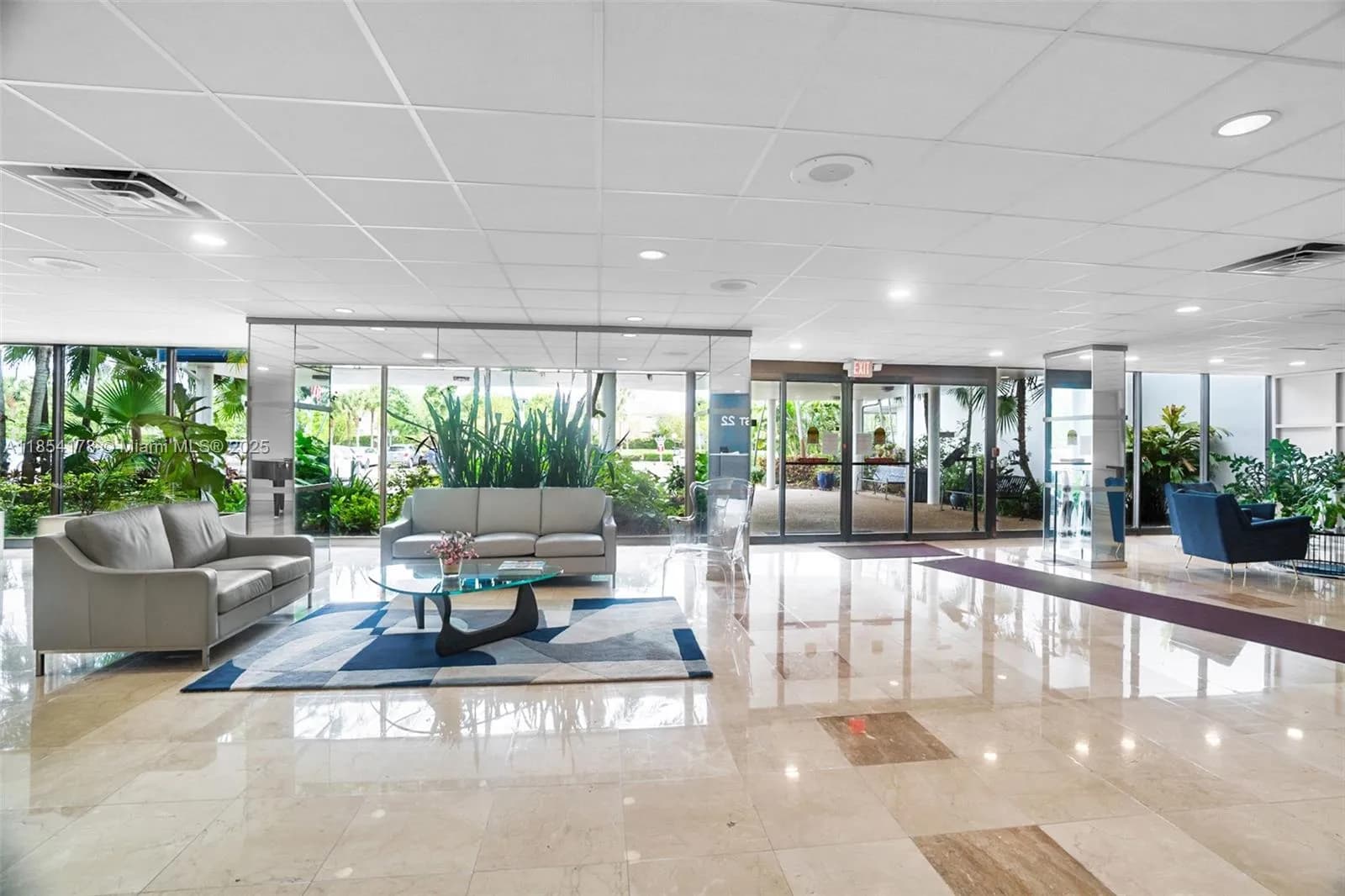 4350 Hillcrest Dr # 118, Hollywood FL 33021