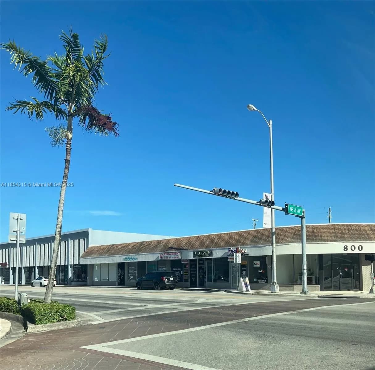 804 NE 125th St, North Miami FL 33161