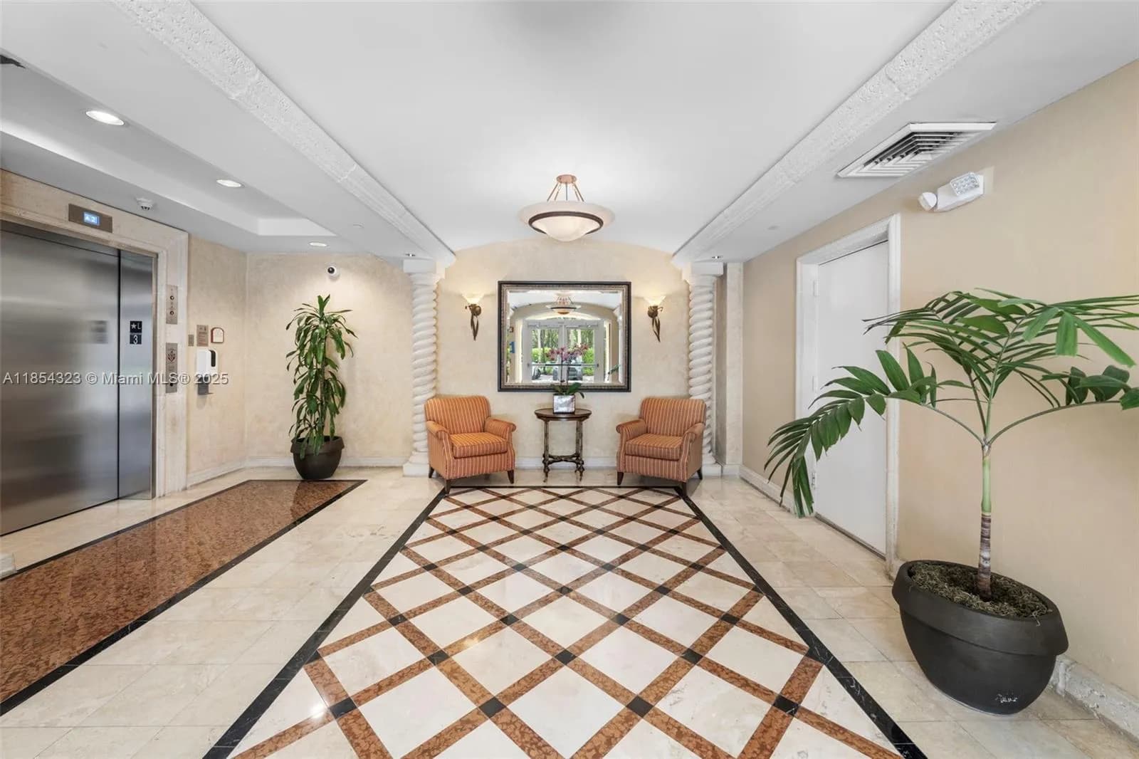 723 Crandon Blvd # 305, Key Biscayne FL 33149