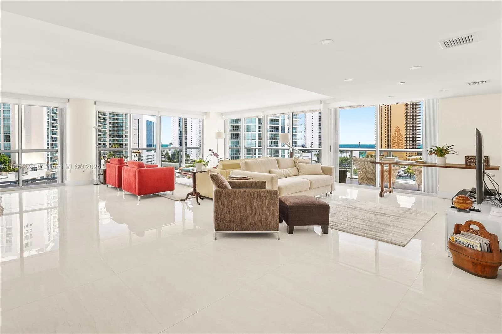 16500 Collins Ave # 851, Sunny Isles Beach FL 33160