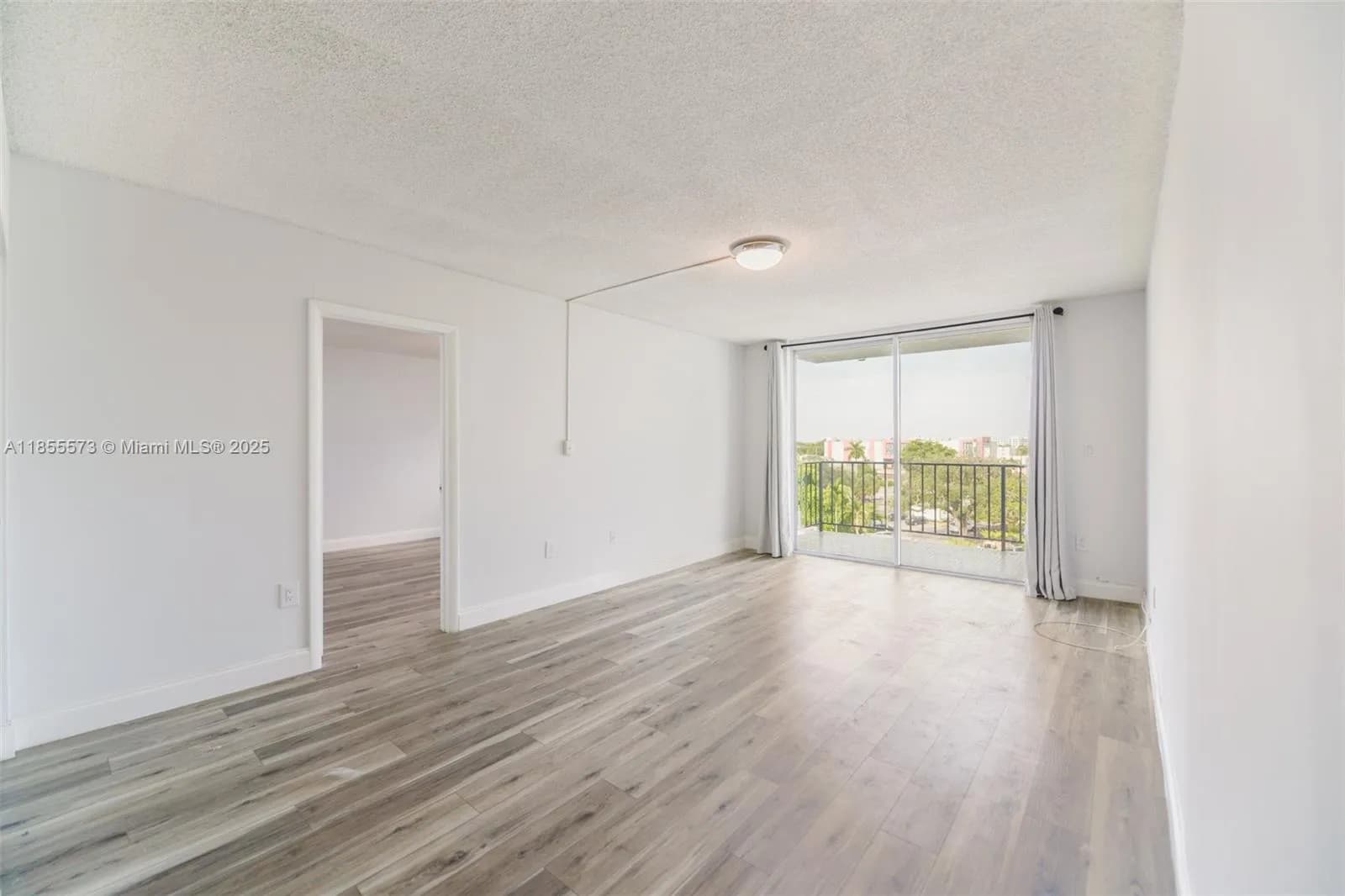 12500 NE 15th Ave # 605, North Miami FL 33161