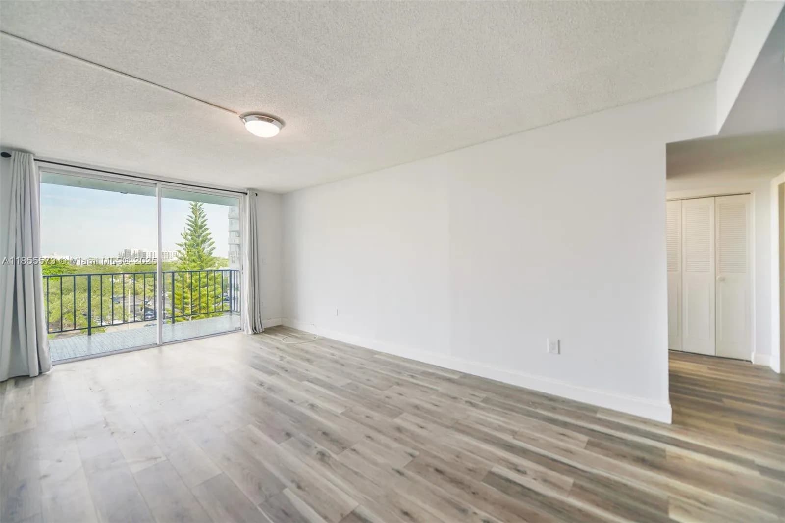 12500 NE 15th Ave # 605, North Miami FL 33161