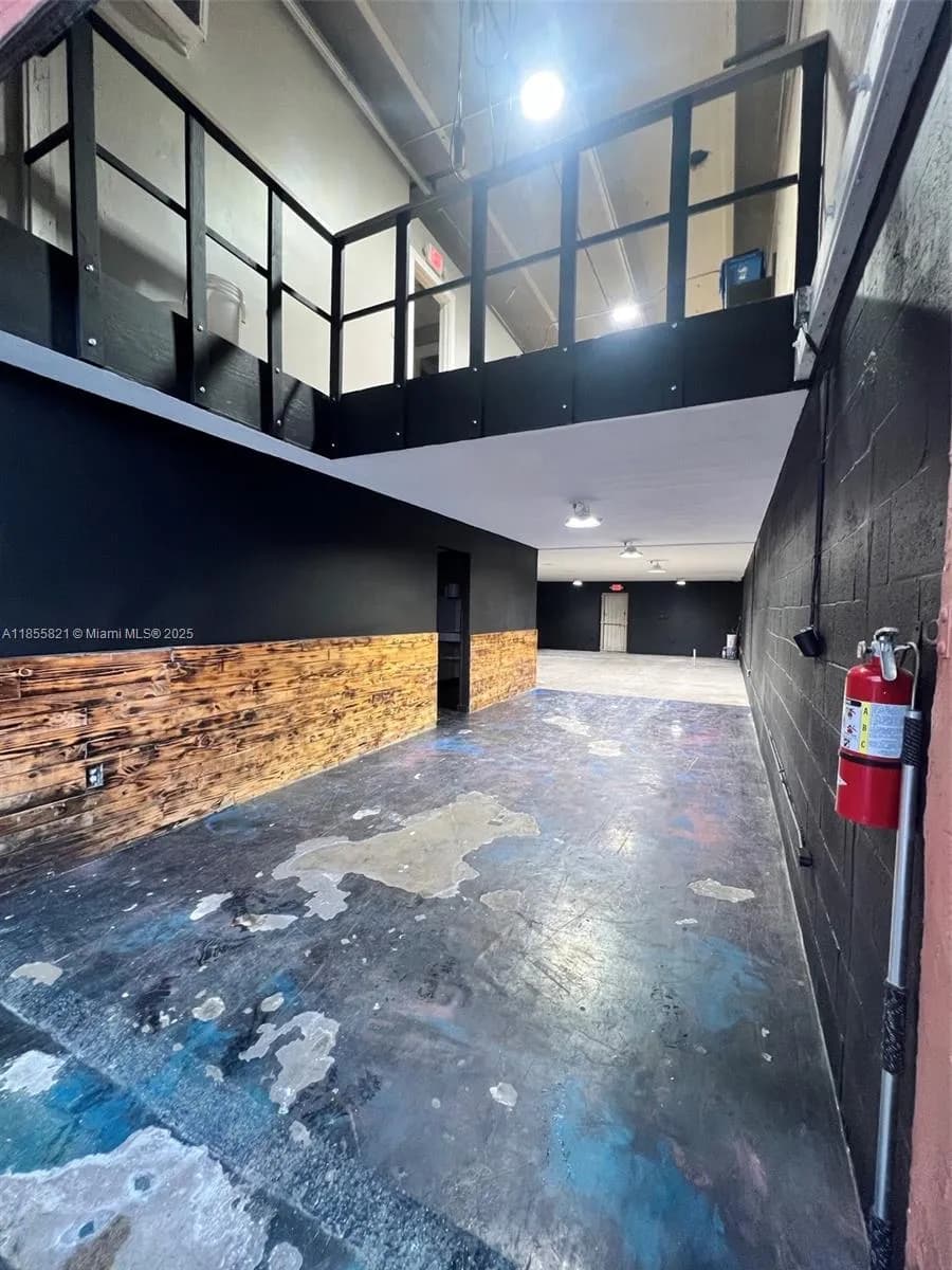 1657 W 40th St # 6, Hialeah FL 33012