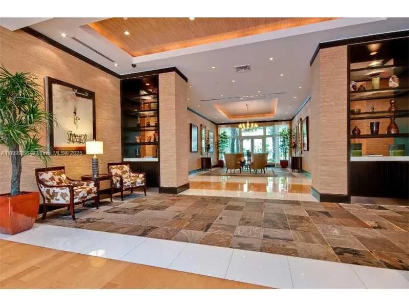 510 NW 84 TH AV # 324, Plantation FL 33324