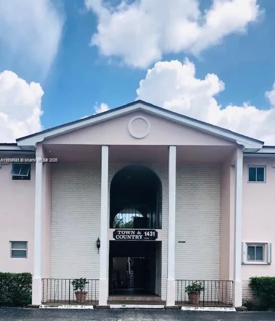 1431 S 14th Ave # 206, Hollywood FL 33020