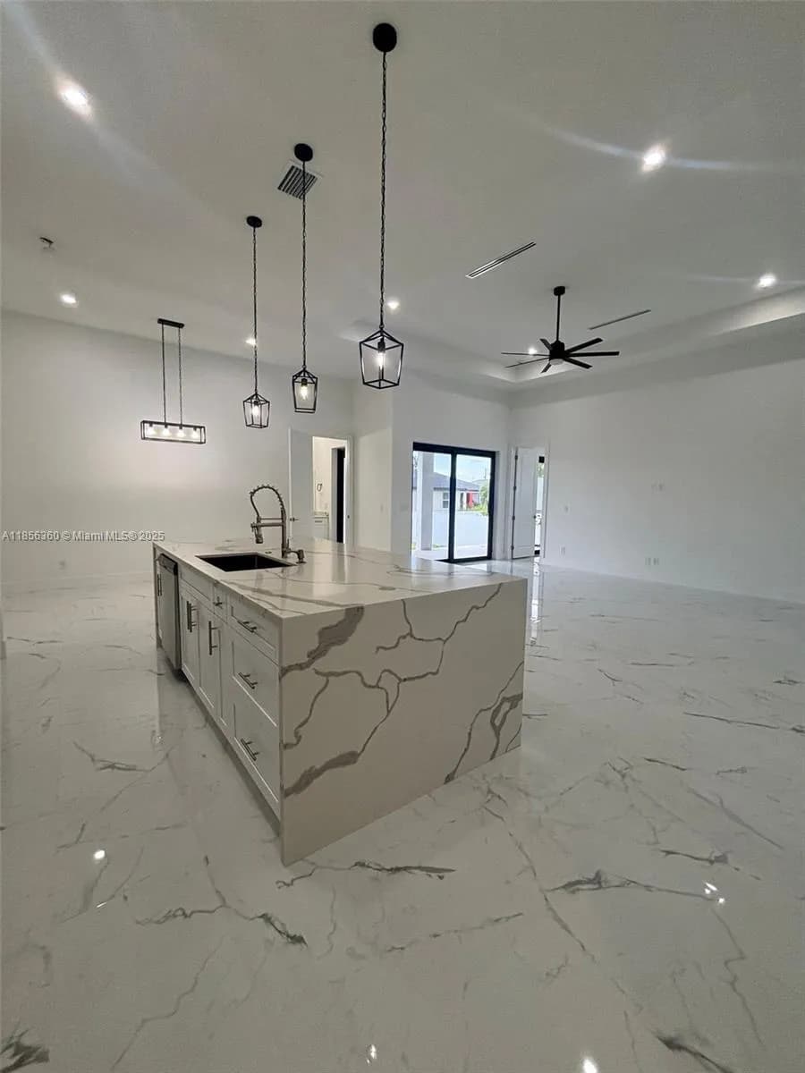 4304 NW 27th LN, Cape Coral FL 33993