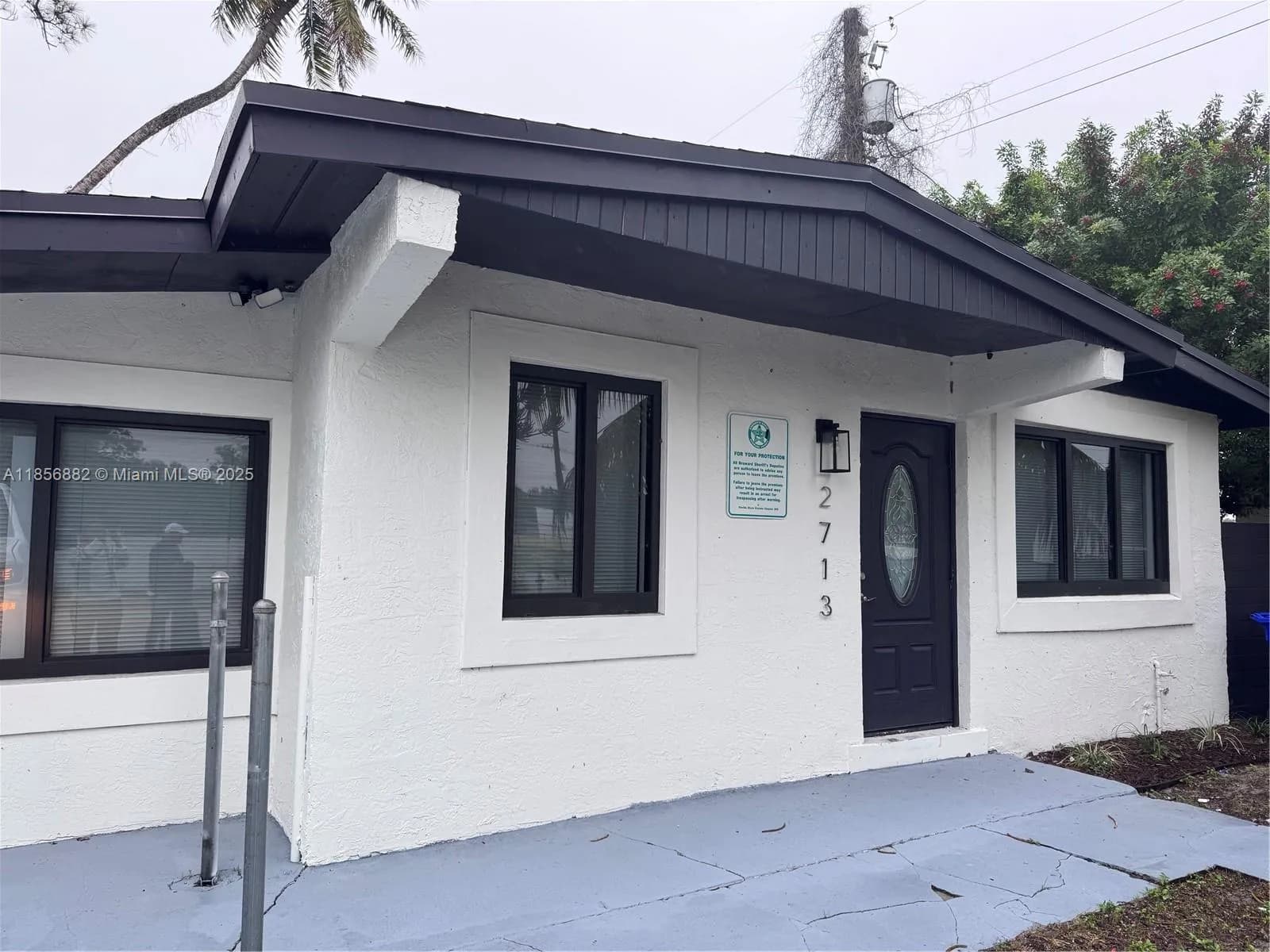 2713 NW 6th Ct, Fort Lauderdale FL 33311