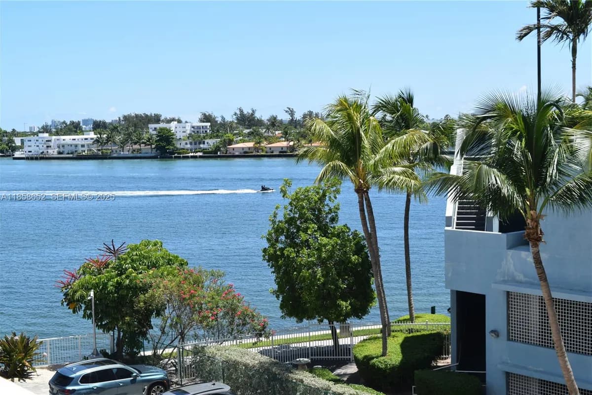 1865 79th St Cswy # 4C, North Bay Village FL 33141