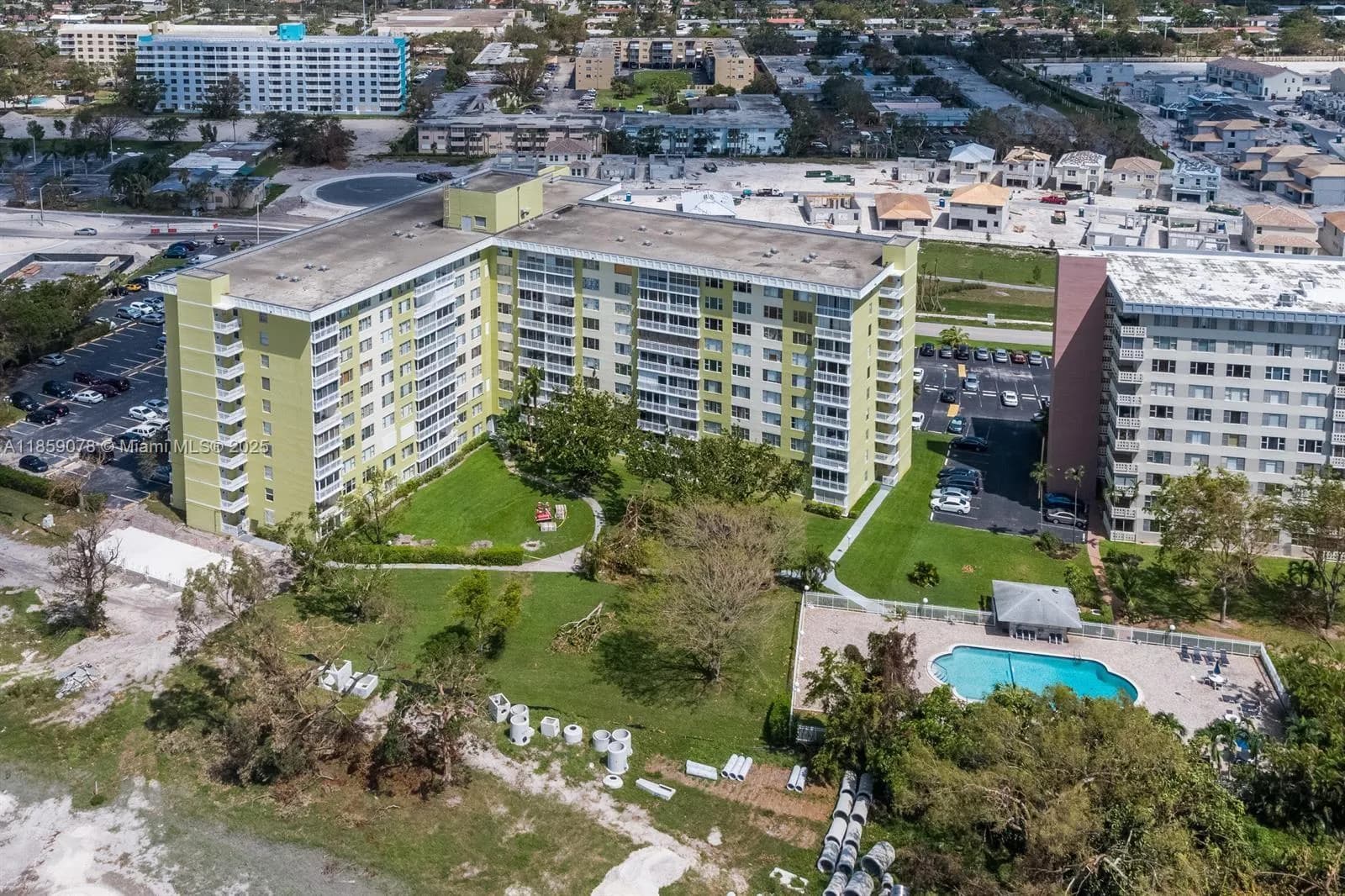 4400 Hillcrest Dr # 520C, Hollywood FL 33021