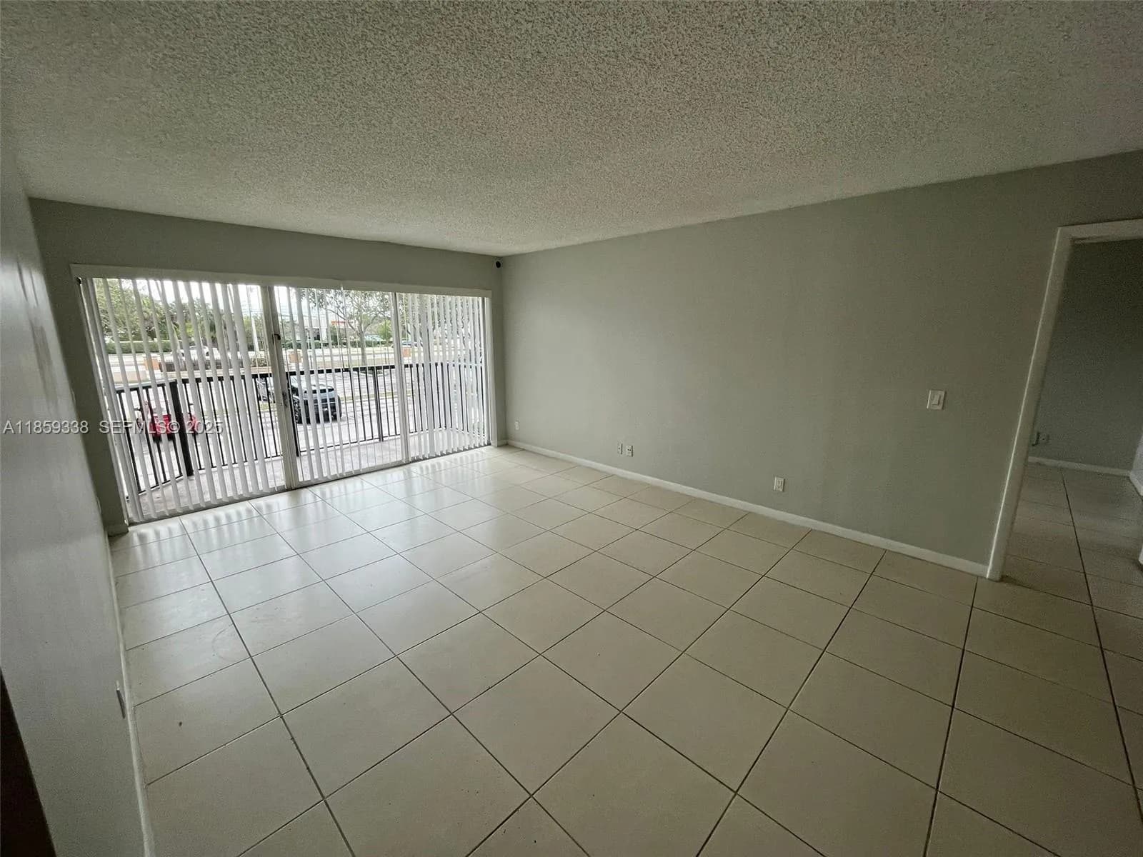 8821 Wiles Rd # 203, Coral Springs FL 33067