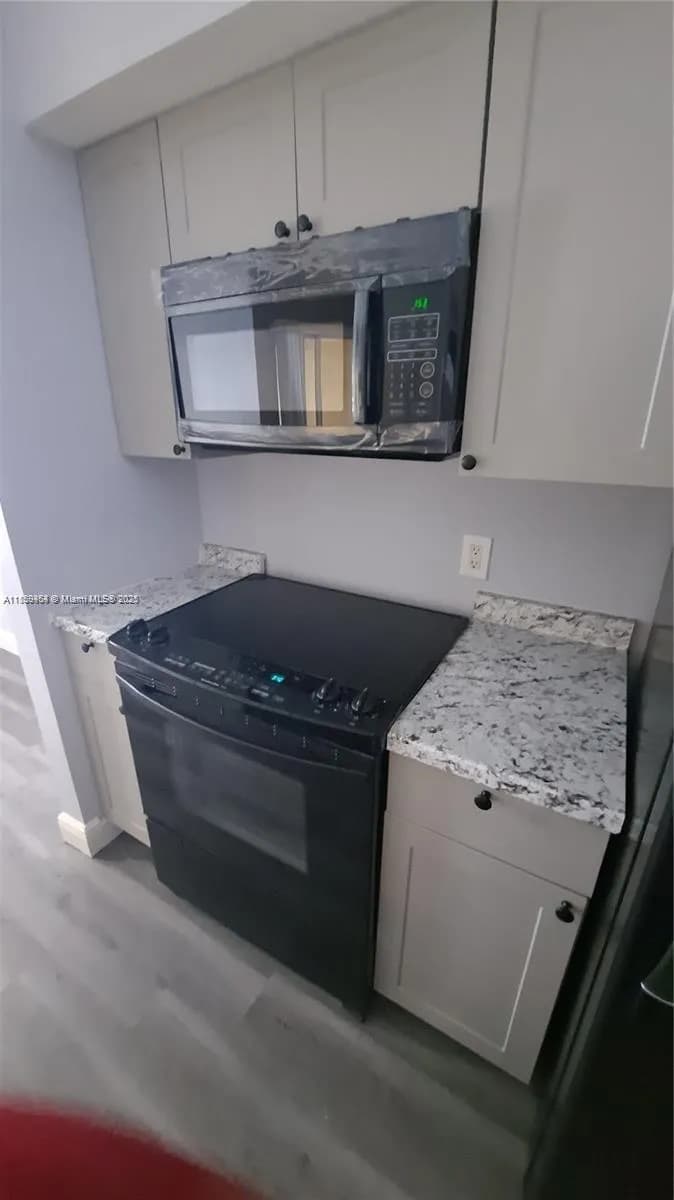 5672 Rock Island Rd # 242, Tamarac FL 33319