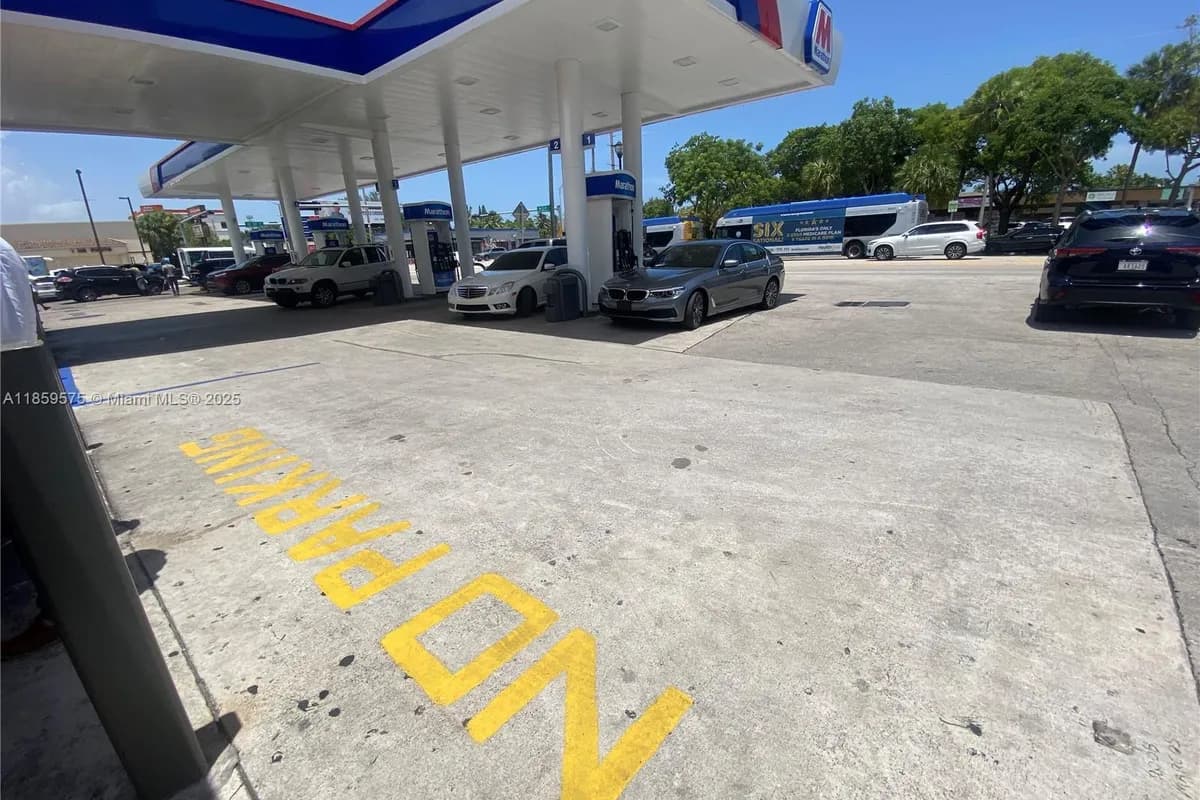 5390 NE 2nd Ave, Miami FL 33137