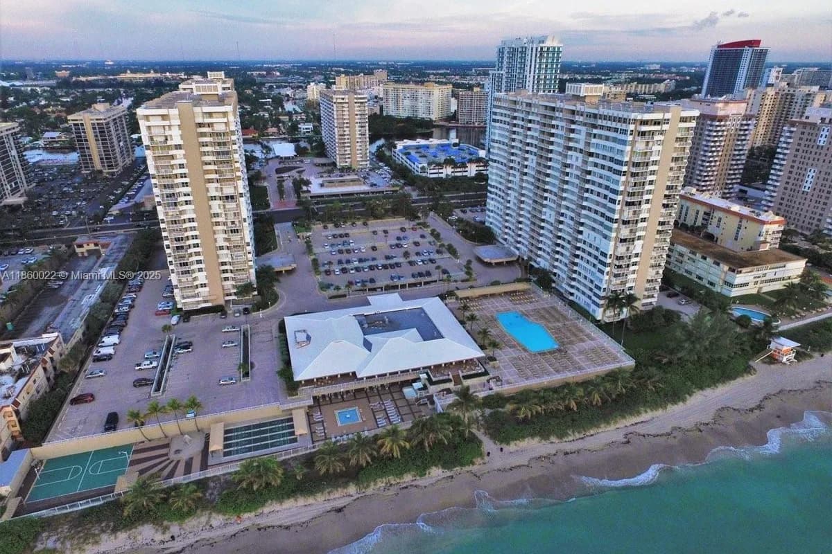 1950 S Ocean Dr # 7E, Hallandale Beach FL 33009
