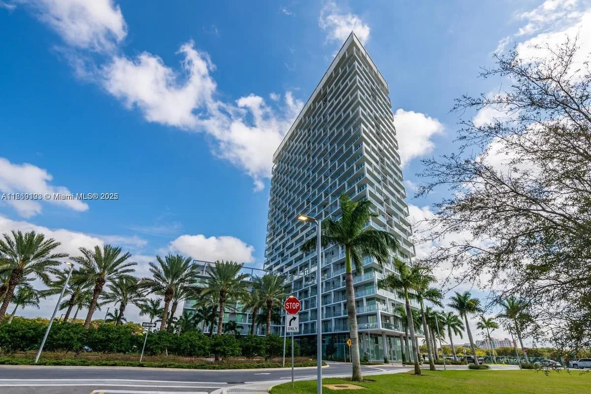 2000 Metropica Way # 2509, Sunrise FL 33323