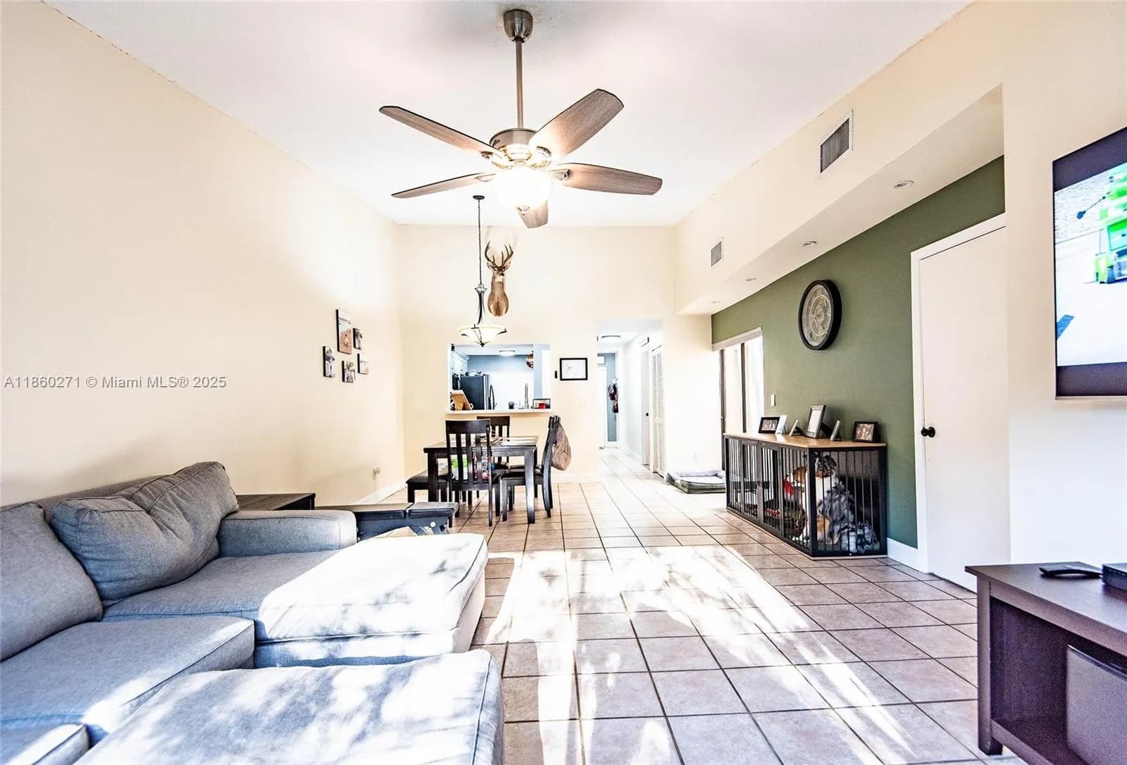 895 SW 120th Way, Davie FL 33325