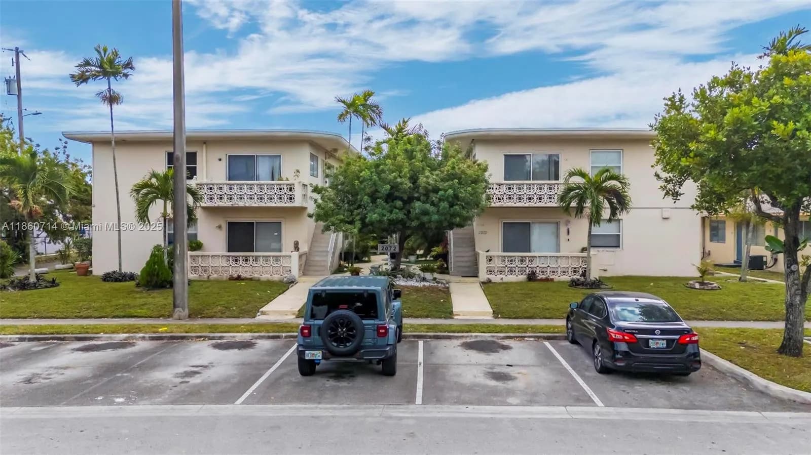 2072 NE 169th St # 10, North Miami Beach FL 33162