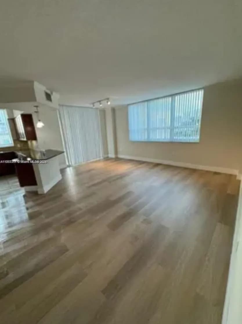 2000 N Bayshore Dr # 801, Miami FL 33137