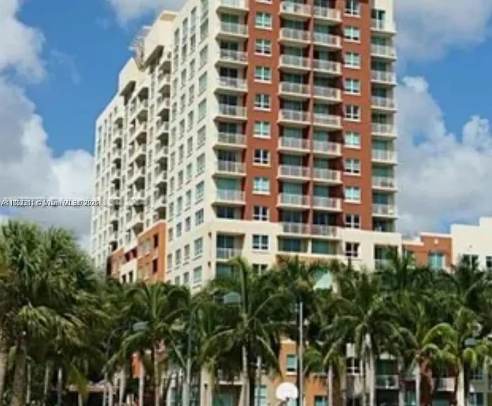 2000 N Bayshore Dr # 801, Miami FL 33137