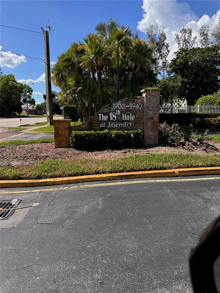 3930 Inverrary Blvd # 101D, Lauderhill FL 33319