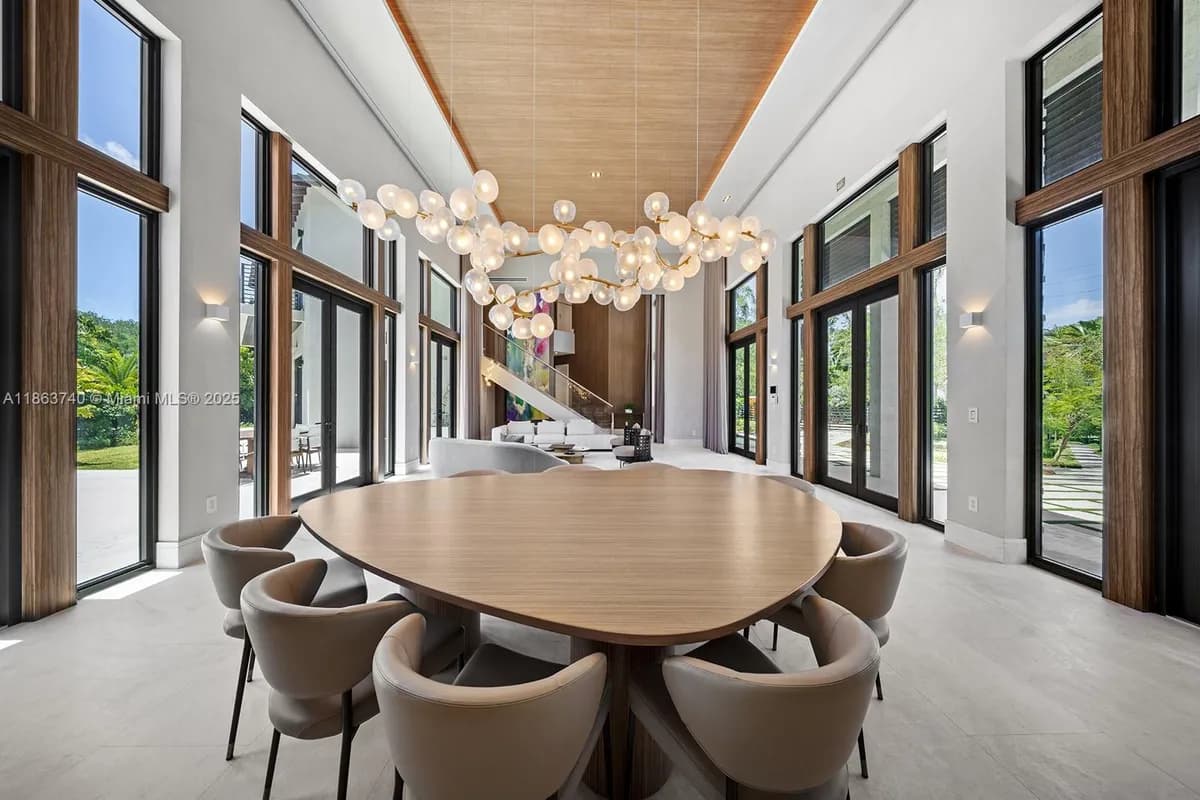 5700 SW 91st St, Pinecrest FL 33156