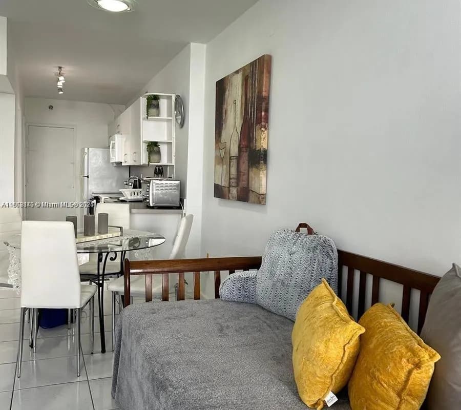 100 Lincoln Rd # 437, Miami Beach FL 33139