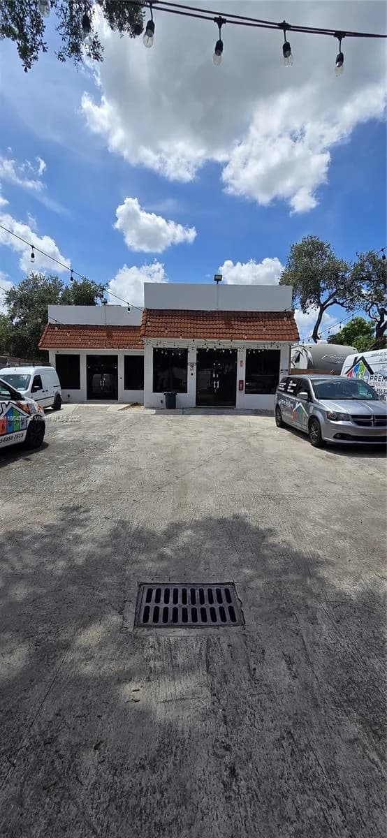 6260 Johnson St, Hollywood FL 33024